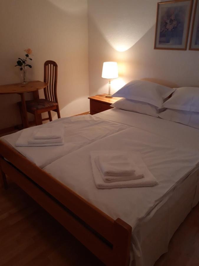 Villa Oliva Seget Vranjica Esterno foto