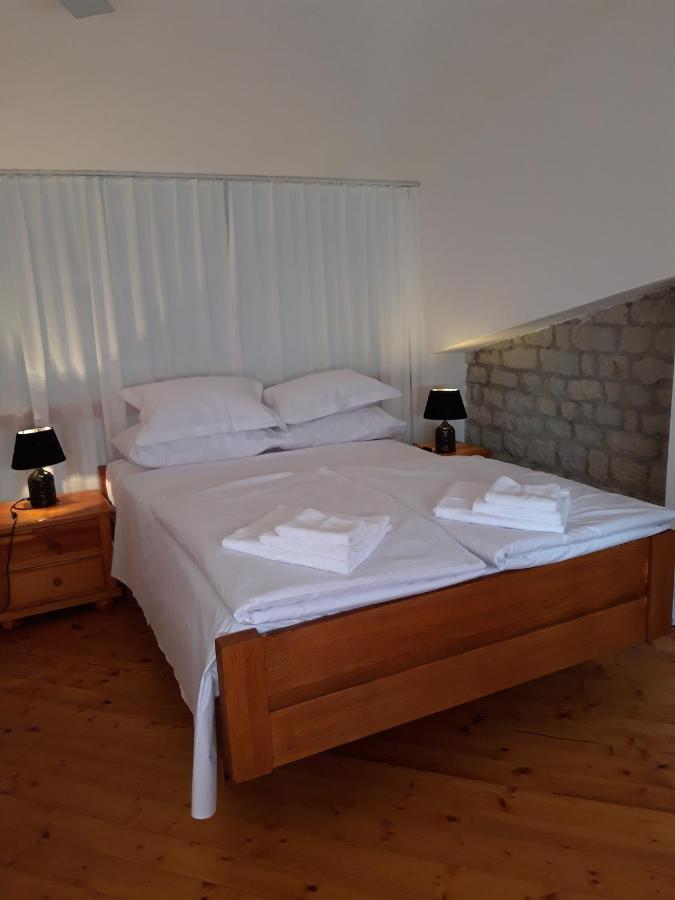 Villa Oliva Seget Vranjica Esterno foto